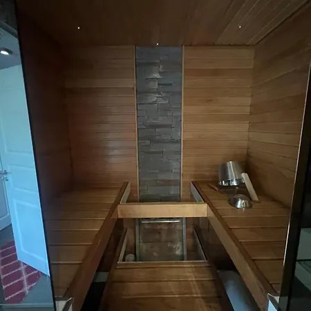 Cozy Well Connected - Family *